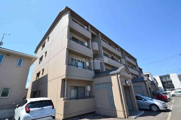 メゾン山嘉の外観