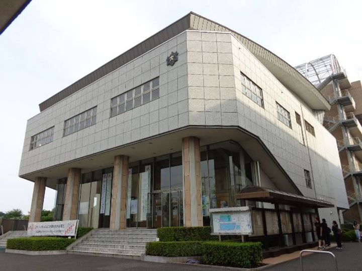 レインボー国立の周辺