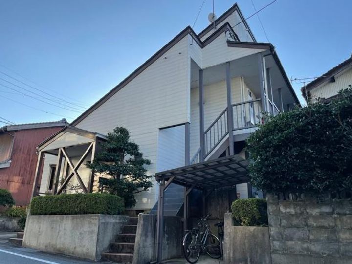 パストラル三坂の外観