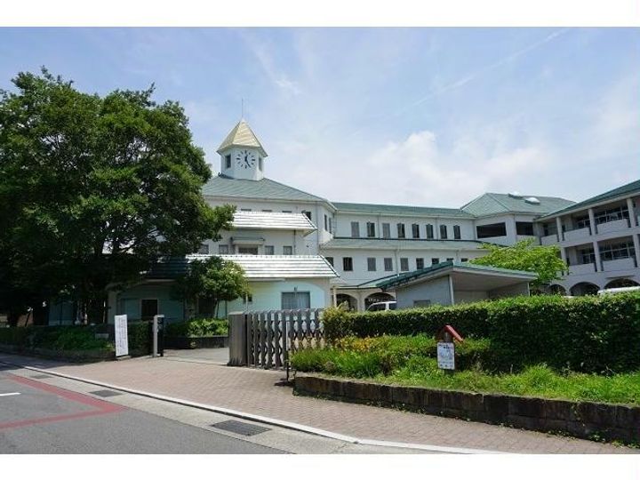 ルシール 名東の周辺