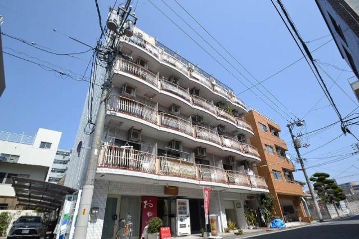 広島県広島市中区住吉町(マンション)の賃貸物件の外観