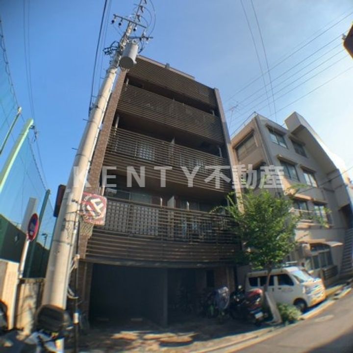 THE ROCK?S TAMAGAWA(ザロックスタマガワ)の外観