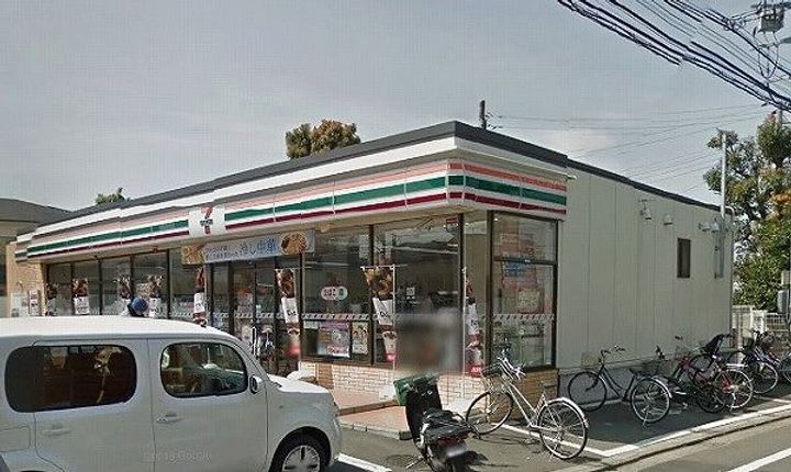 ラフィネールの周辺