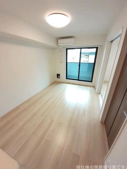 グランドールIIの居間