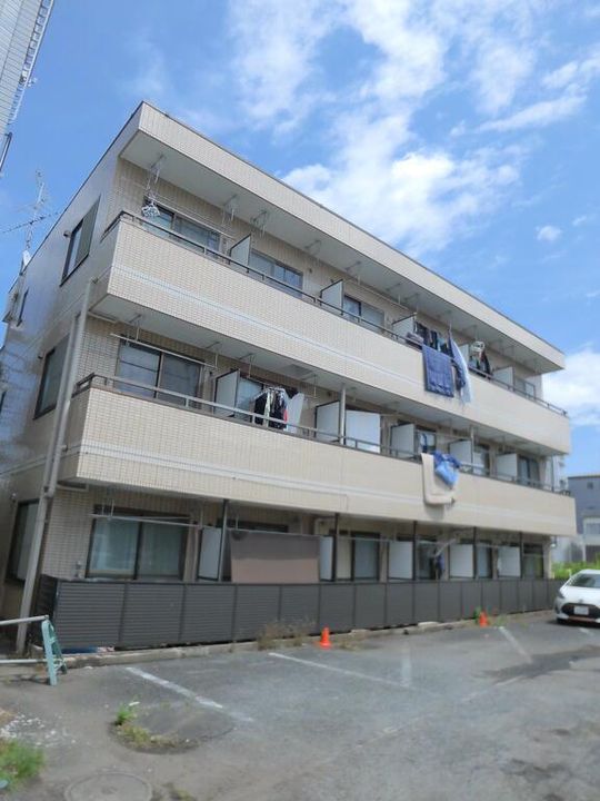 ファミール並木の外観