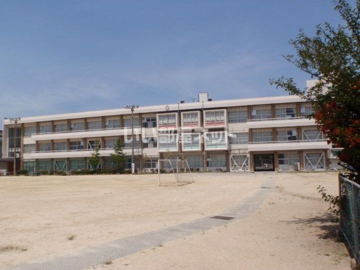 フォブール宮浦A棟の周辺