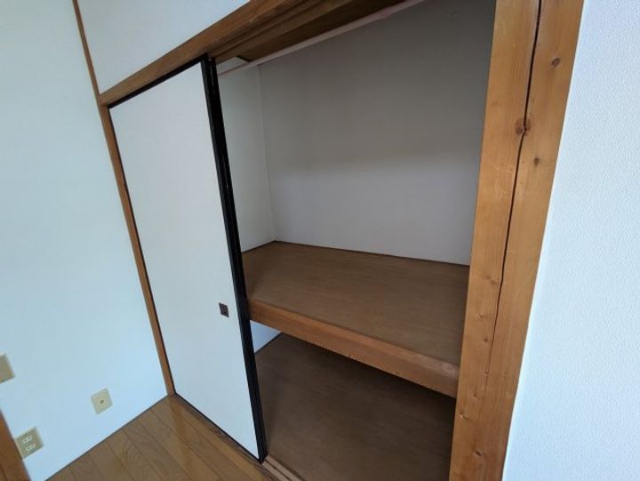 日月マンションの内装