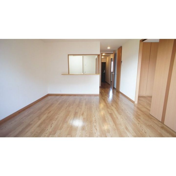 リュミエール・A・Bの居間