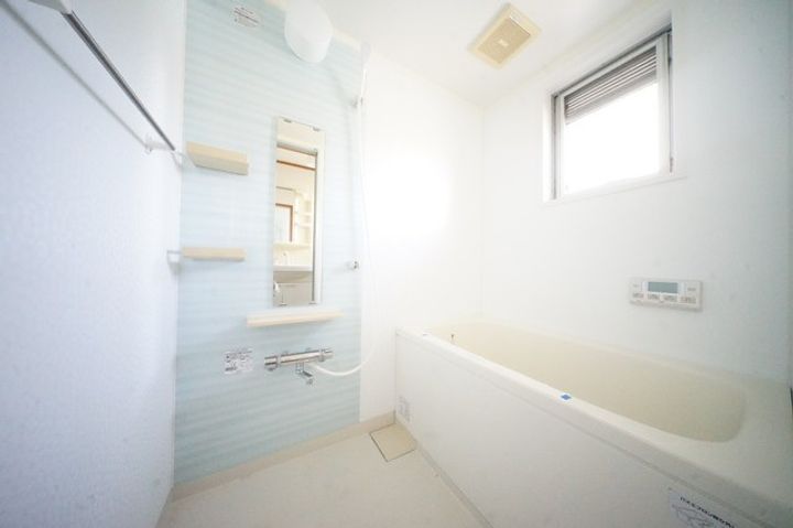 山口県下関市綾羅木本町3(マンション)の賃貸物件の風呂