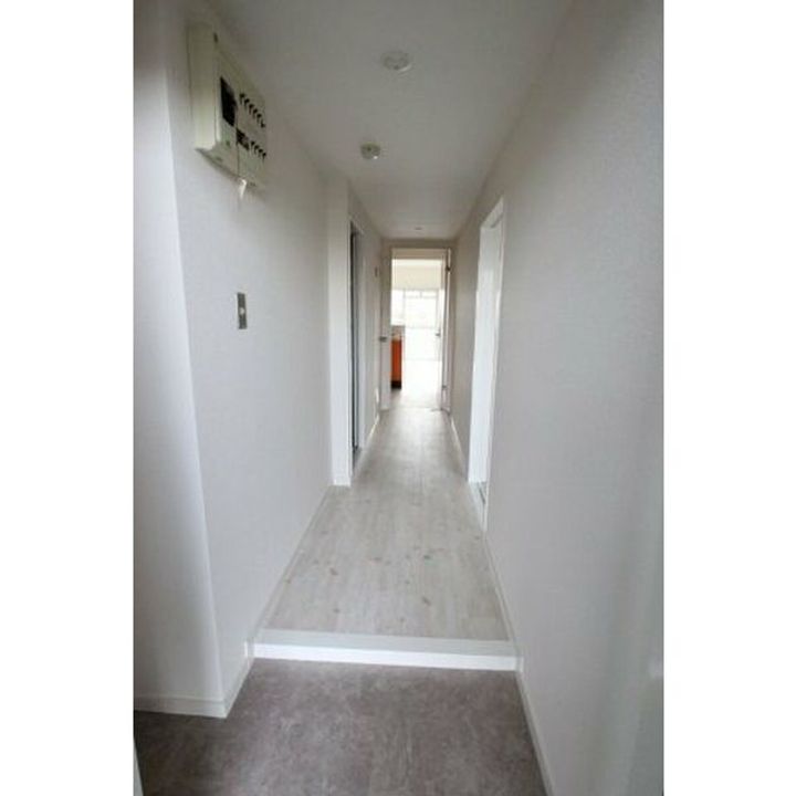 幸和ハイツの玄関