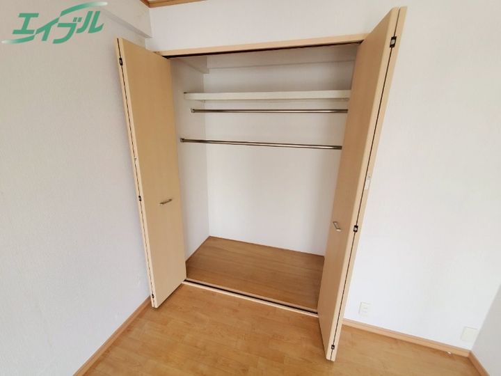 西浜田ビルの内装