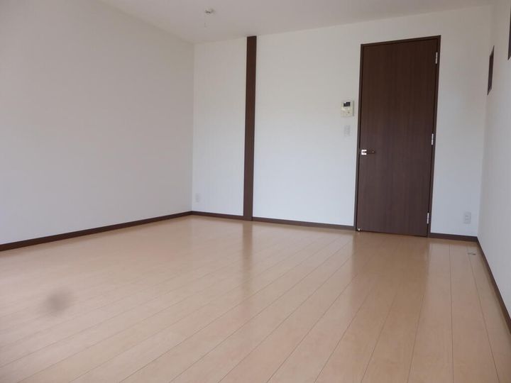 ラグデンシアの居間