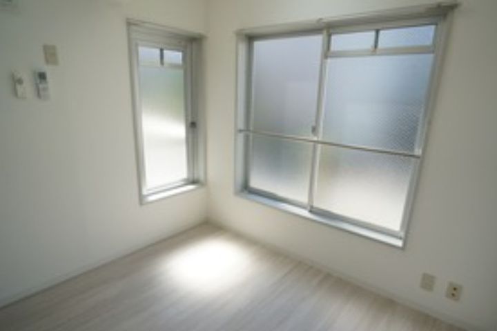 T’s garden蓮根IIの居間