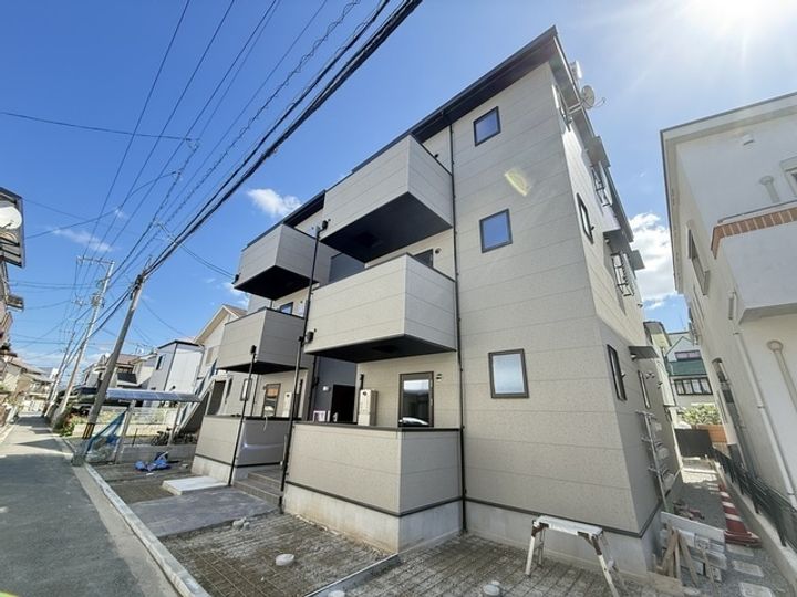 Plume翠町の外観