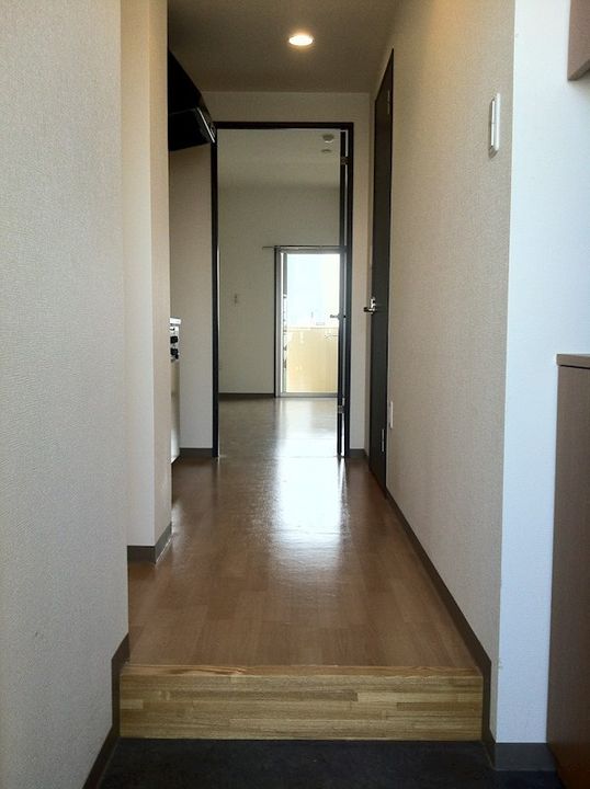 ウィズ丸子通の玄関