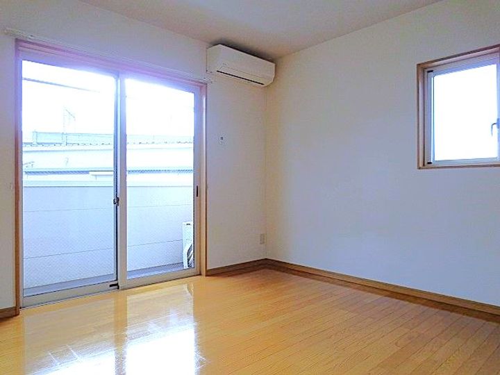 ボアソナードIIの居間