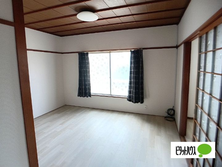 新町コーポの居間