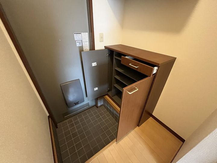 メゾン フォルテシモの玄関