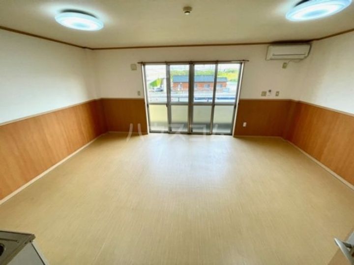 ライフイン・パストラーレの居間