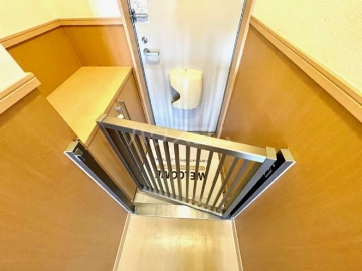 ライフイン・パストラーレの玄関