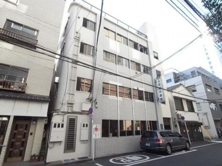 YDビルディングの外観