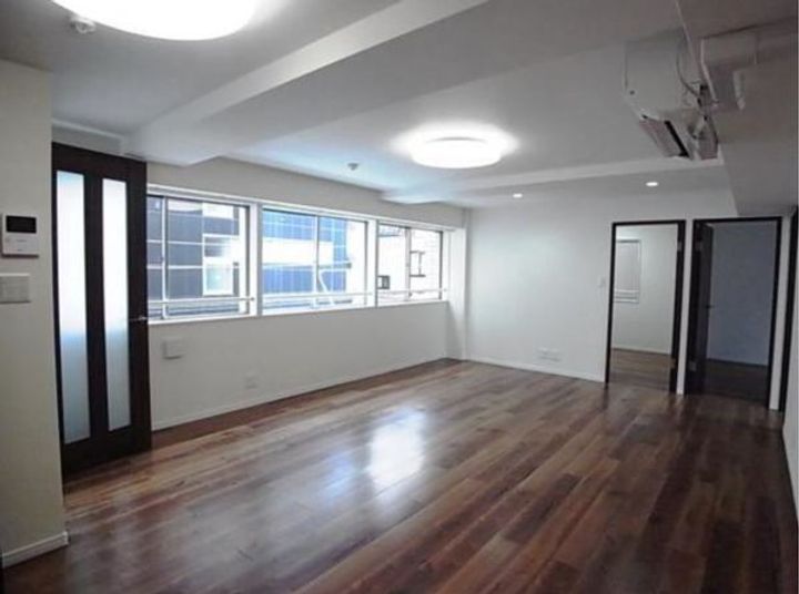 YDビルディングの居間