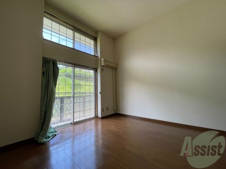 ウェルコート青山の居間