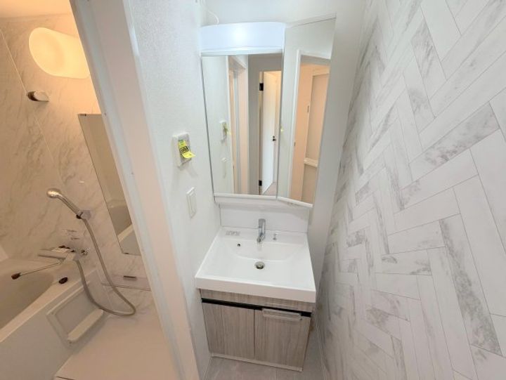 S-MOVE大阪鶴見の内装