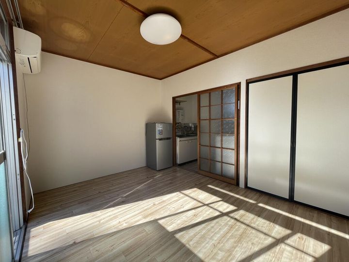 コーポマルボシの居間