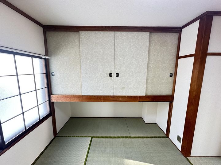 ハイツひまわり(左)の内装