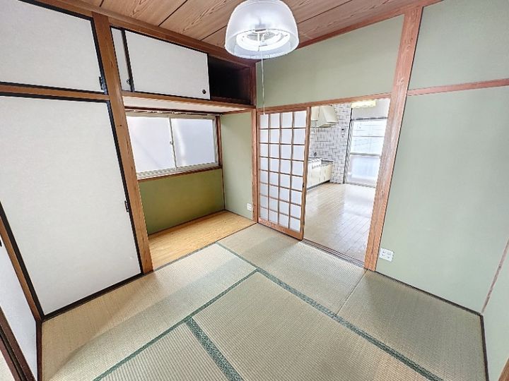 グローバルモリの内装