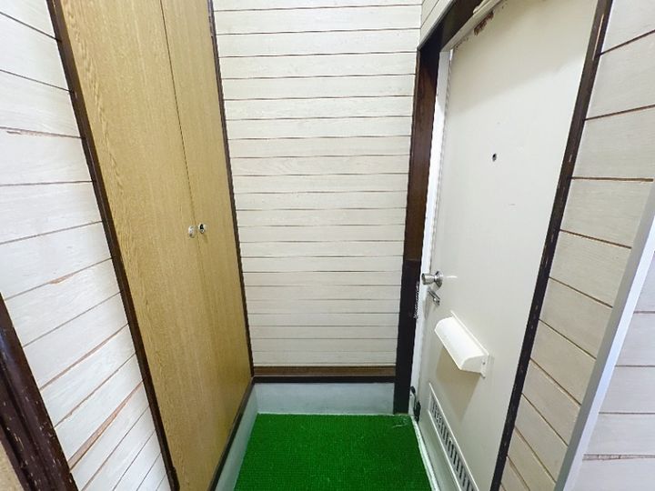 グローバルモリの玄関