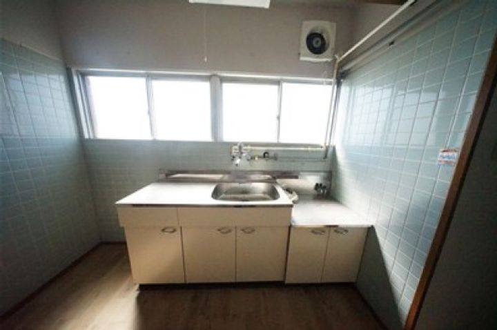 山口県下関市川中本町1(マンション)の賃貸物件のキッチン