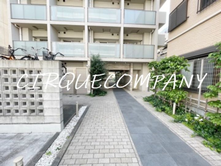 クレイシア横濱阪東橋の地図
