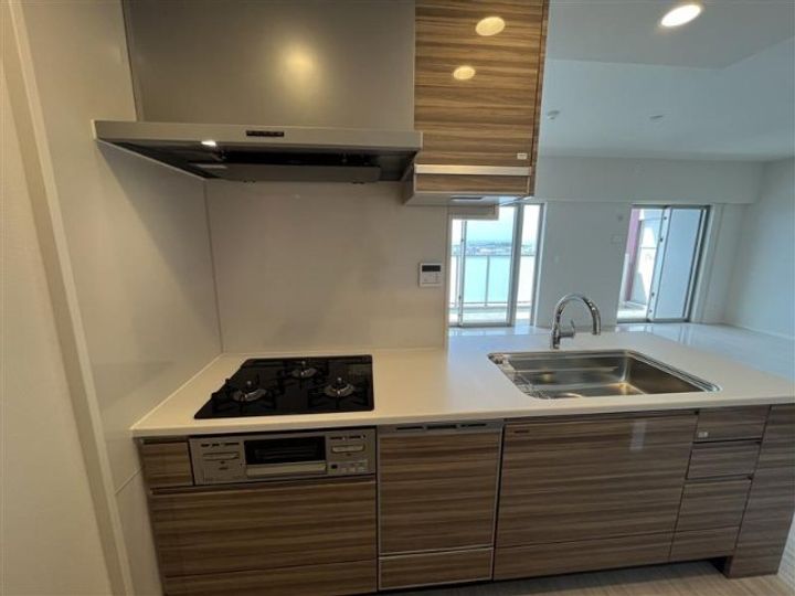 レーヴグランディてだこ浦西タワーのキッチン