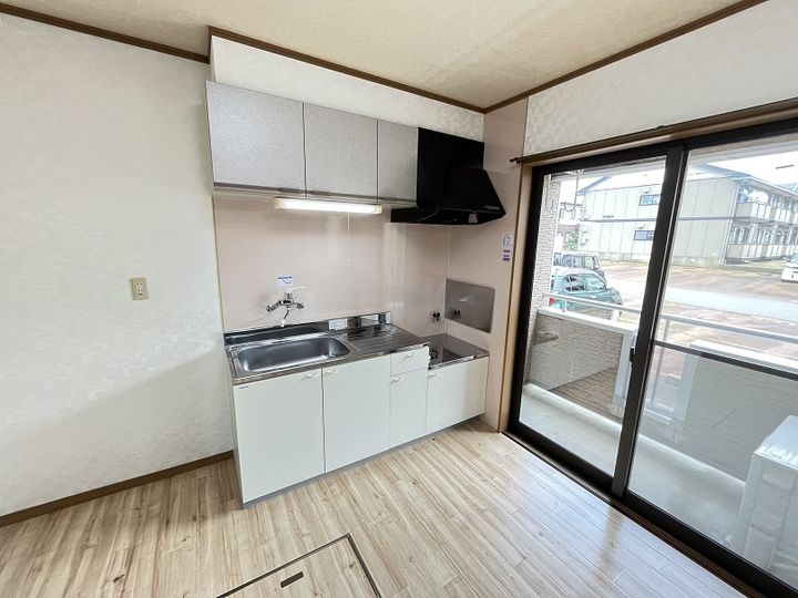 新潟県新発田市舟入町3(アパート)の賃貸物件のキッチン
