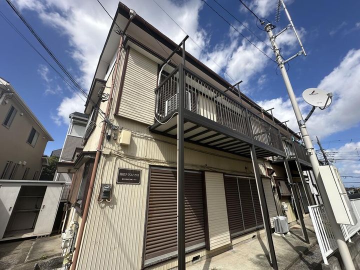 神奈川県横浜市港北区下田町1(一戸建)の賃貸物件の外観
