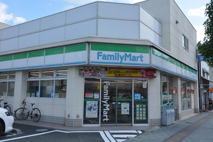 フラットT&Tの周辺
