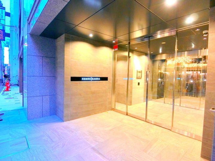 東京都千代田区神田富山町(マンション)の賃貸物件の地図