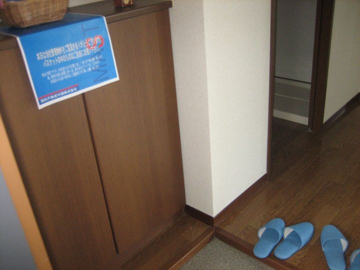 岡山県総社市井手(アパート)の賃貸物件の玄関