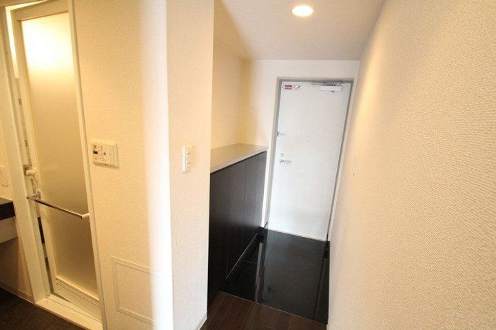 東京都足立区千住曙町(マンション)の賃貸物件の玄関