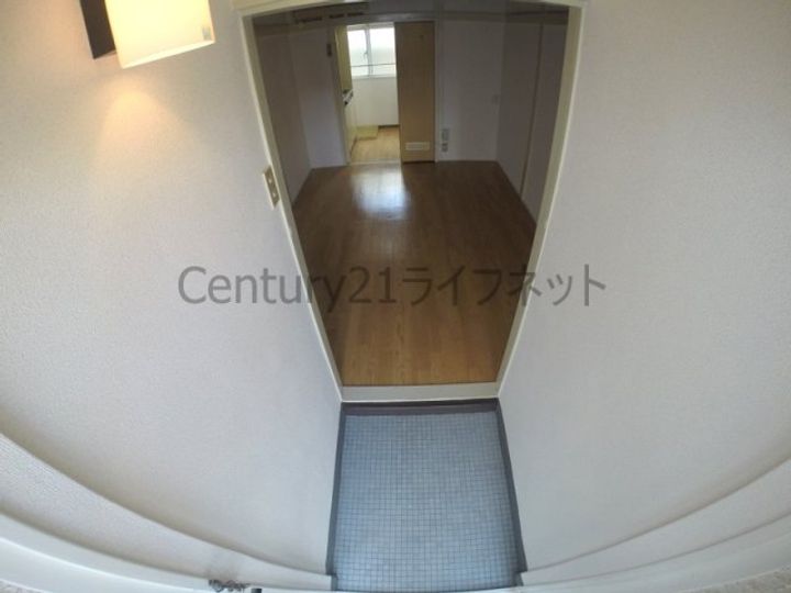 大阪府大阪市淀川区東三国5(マンション)の賃貸物件の玄関