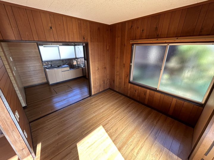 群馬県伊勢崎市日乃出町(一戸建)の賃貸物件の居間