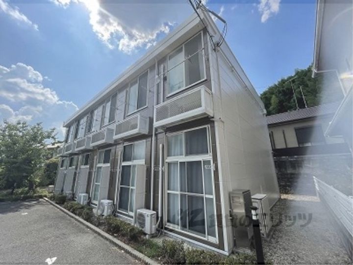 レオパレス王寺の外観