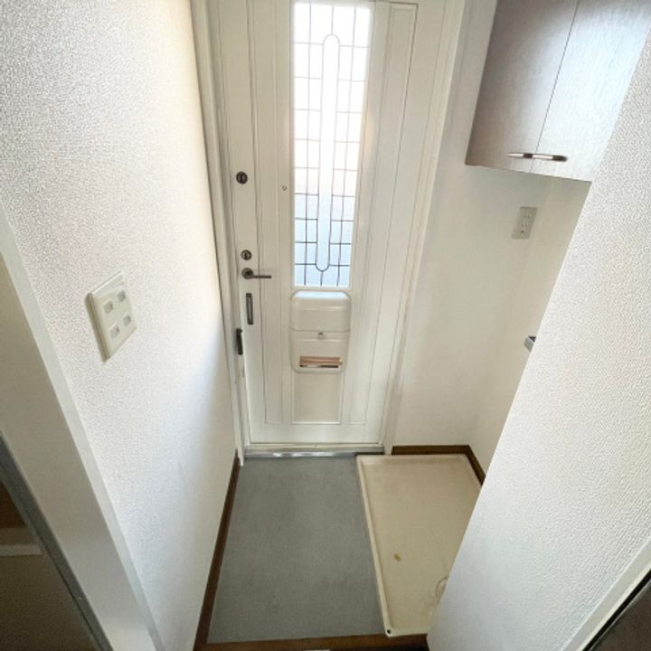 イーストフラッツの玄関