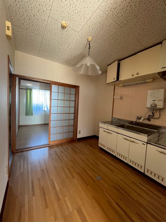 岡山県岡山市中区国富1(マンション)の賃貸物件の居間