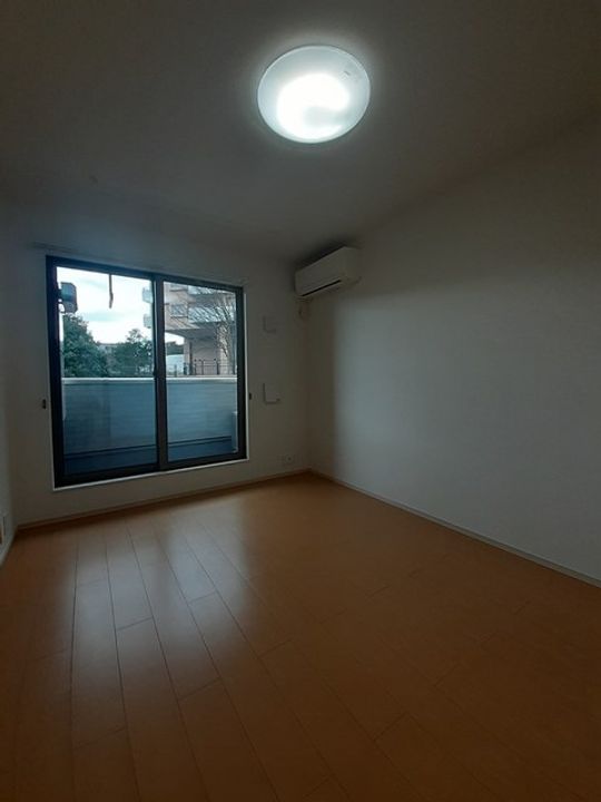 レジデンス作草部IVの居間