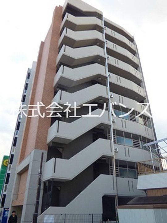 セレーノ並木の外観