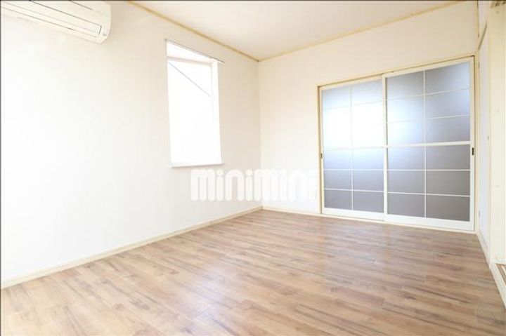 ホワイトコーポAの居間