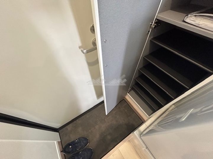 神奈川県横浜市旭区二俣川1(アパート)の賃貸物件の玄関